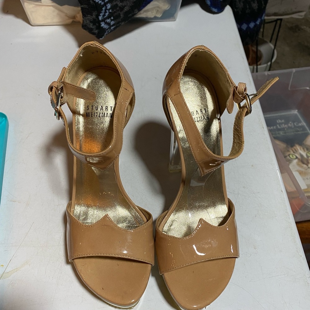 Stuart Weizmann Platform Pumps - image 3